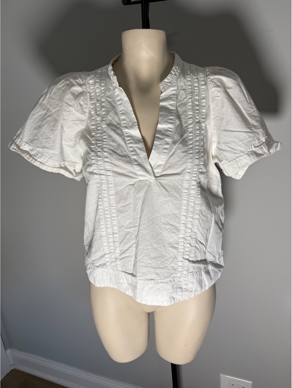 Maeve White Cotton Short Sleeve Blouse with Pintuck Details